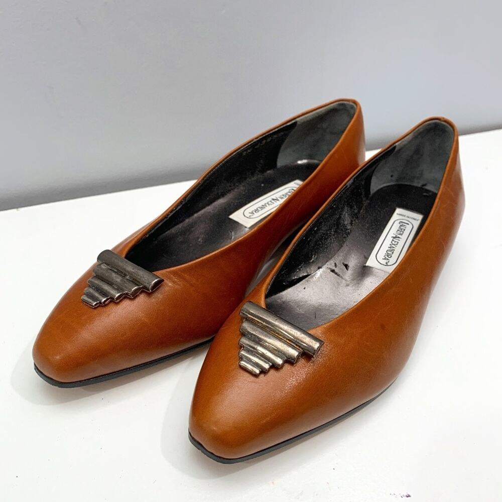 Vintage Lauren Alexandra Leather Flats, "real" Silver toe decor, Size 5